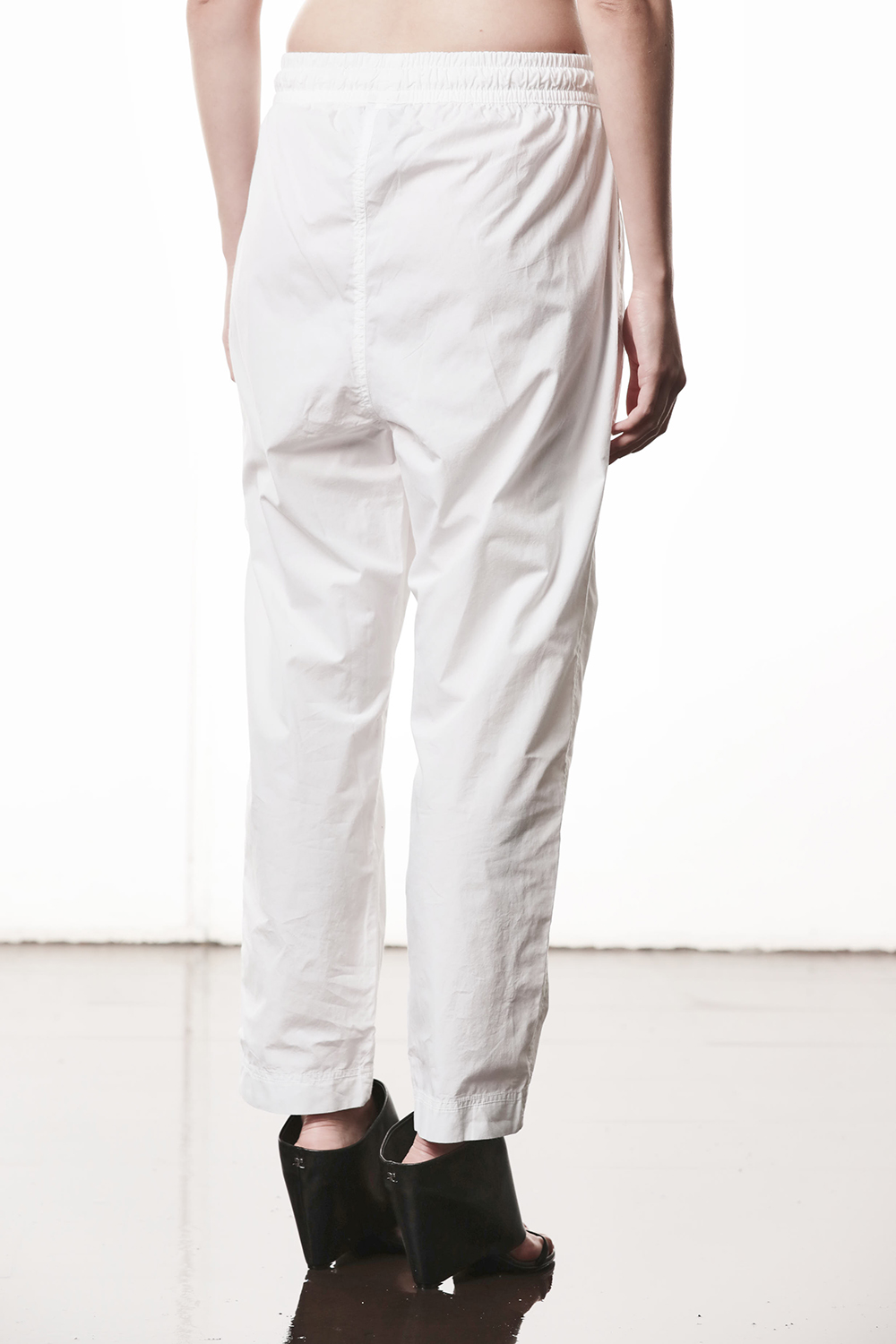 Bekleidung, Hosen, Schuh, Leinen, Person