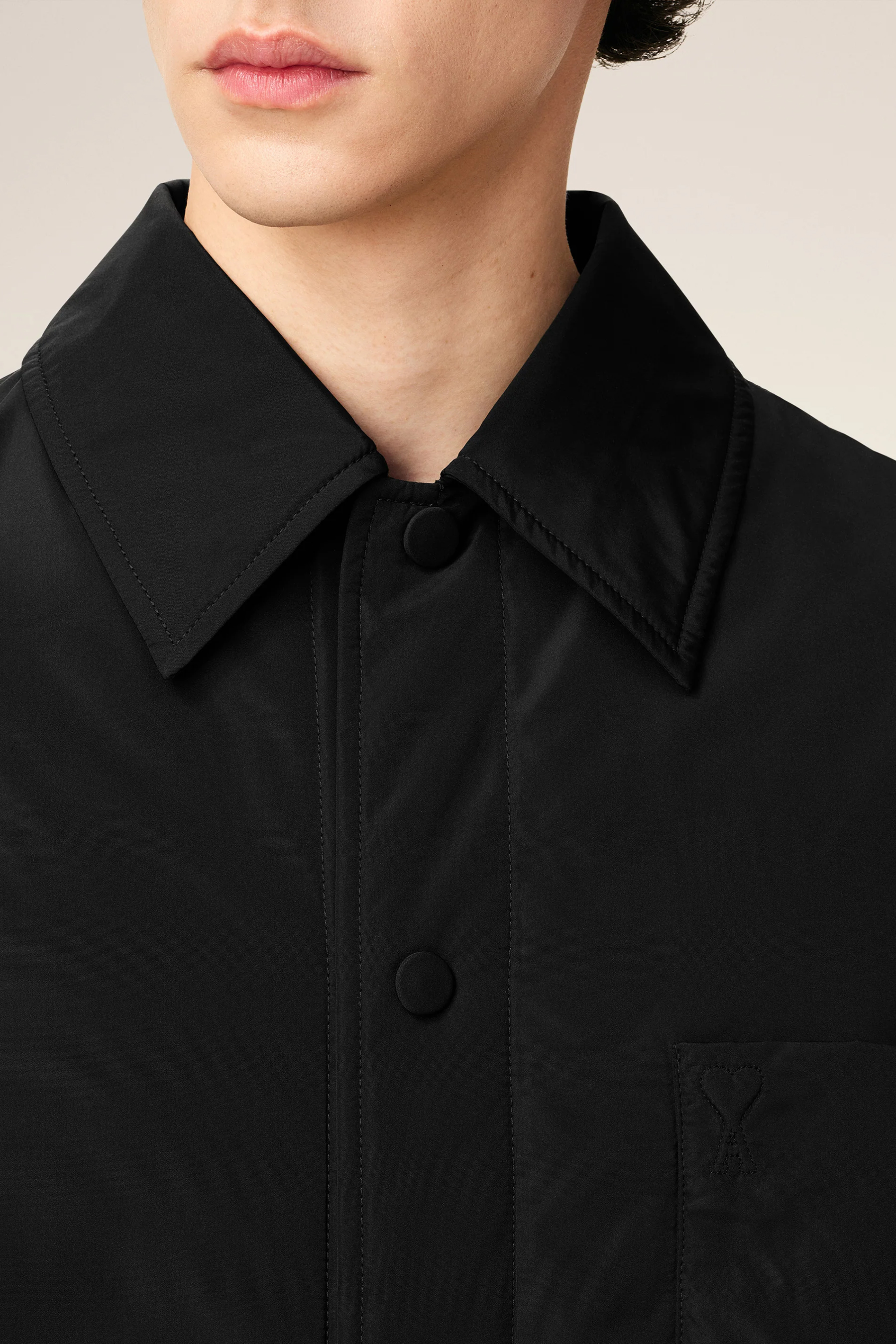 AMI PARIS Regular Fit Ami De Coeur Padded Taffeta Overshirt Bekleidung, Mantel, Hemd, Jacke