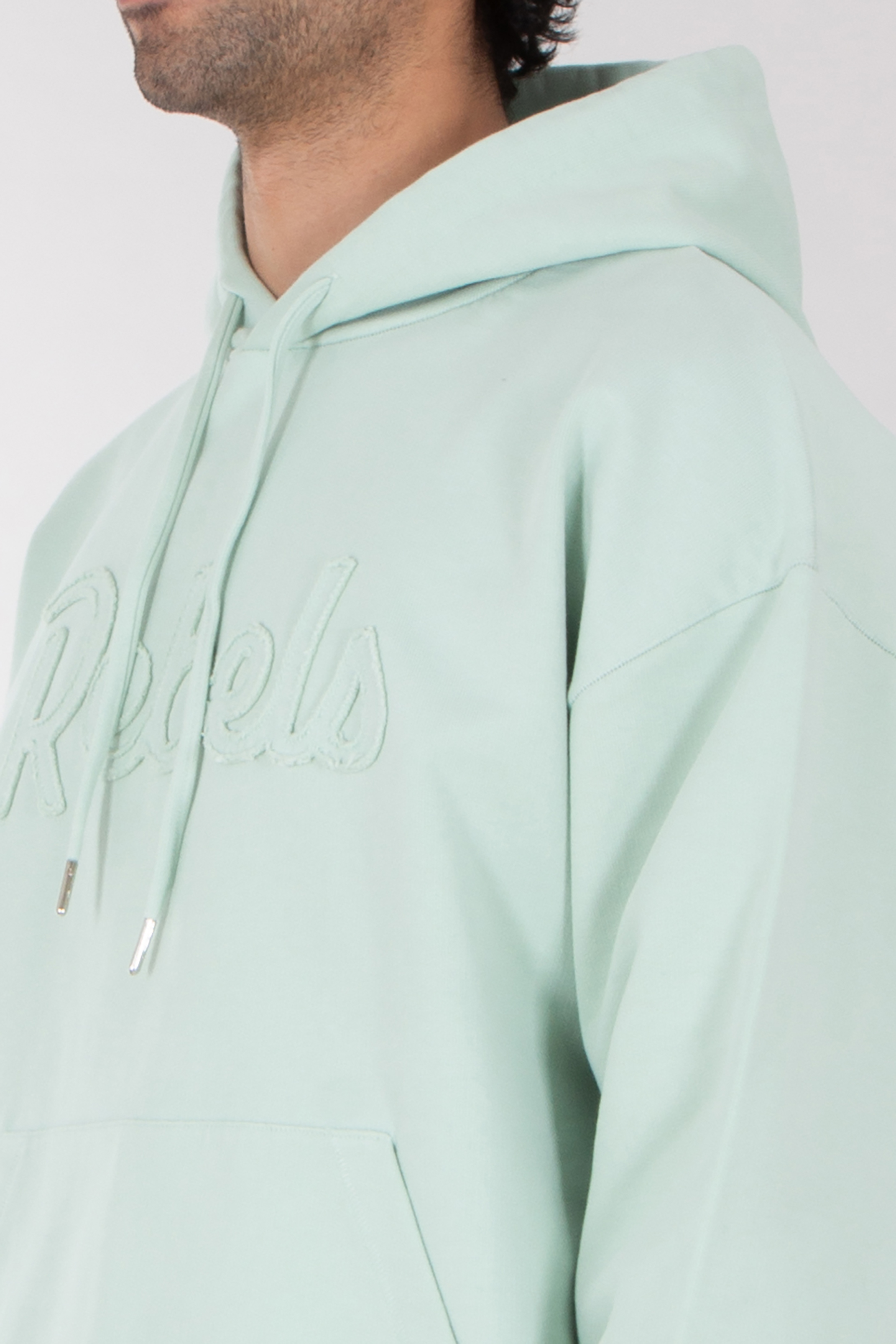 Mantel, Pullover, Sweatshirt, Kapuzenpulli, Person