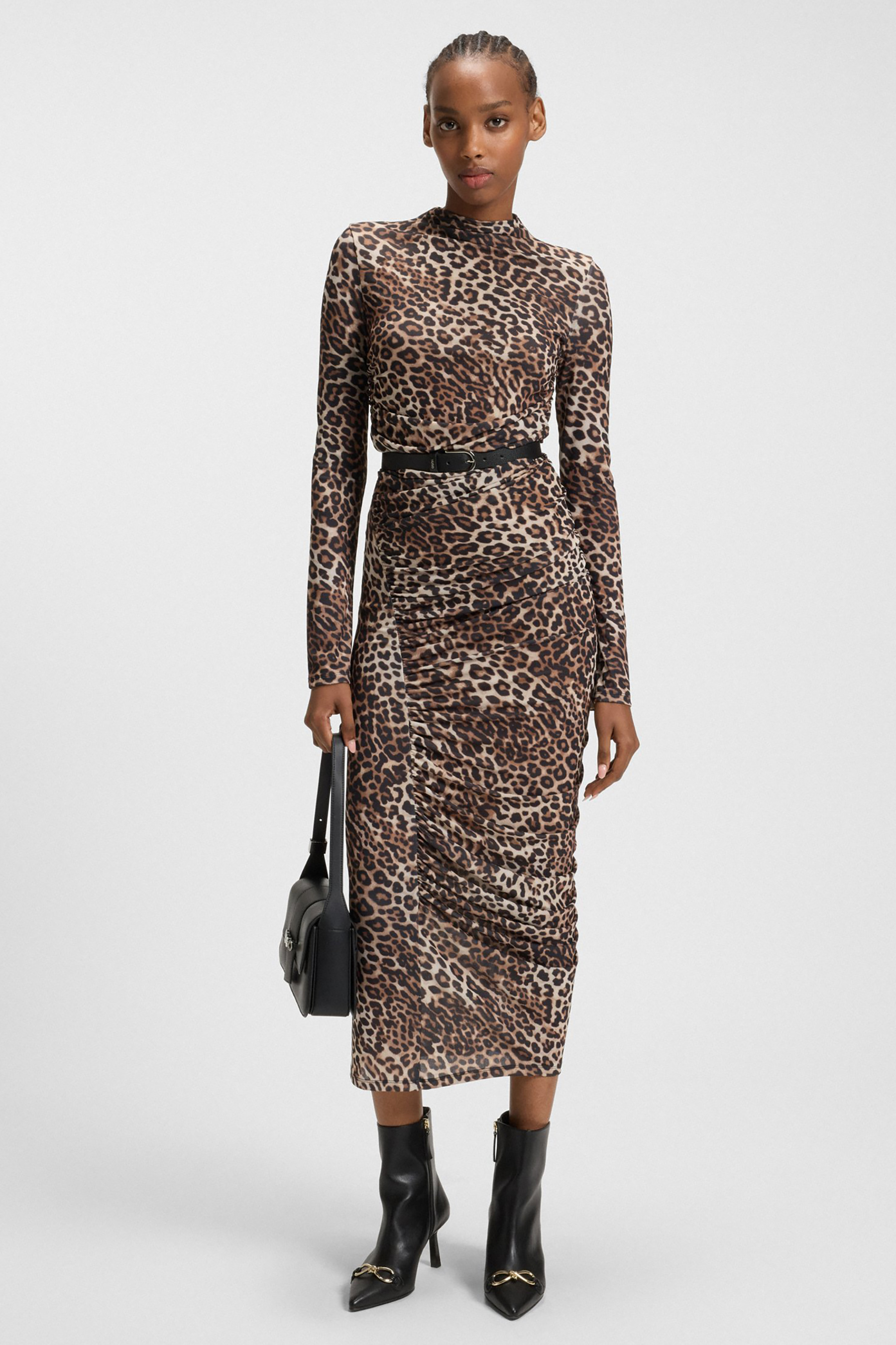 Kleid, Langarm, Person, Schuh, Handtasche