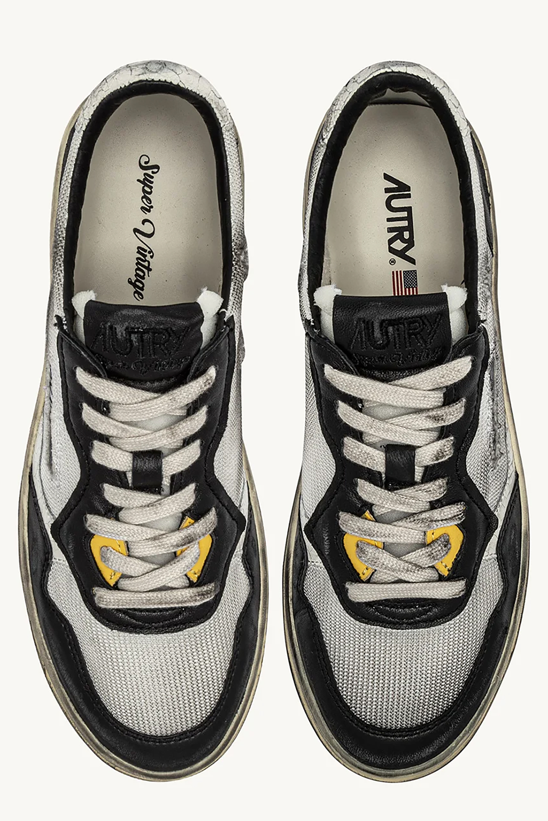 AUTRY Low Top Mesh & Leather Sneakers Medalist Super Vintage