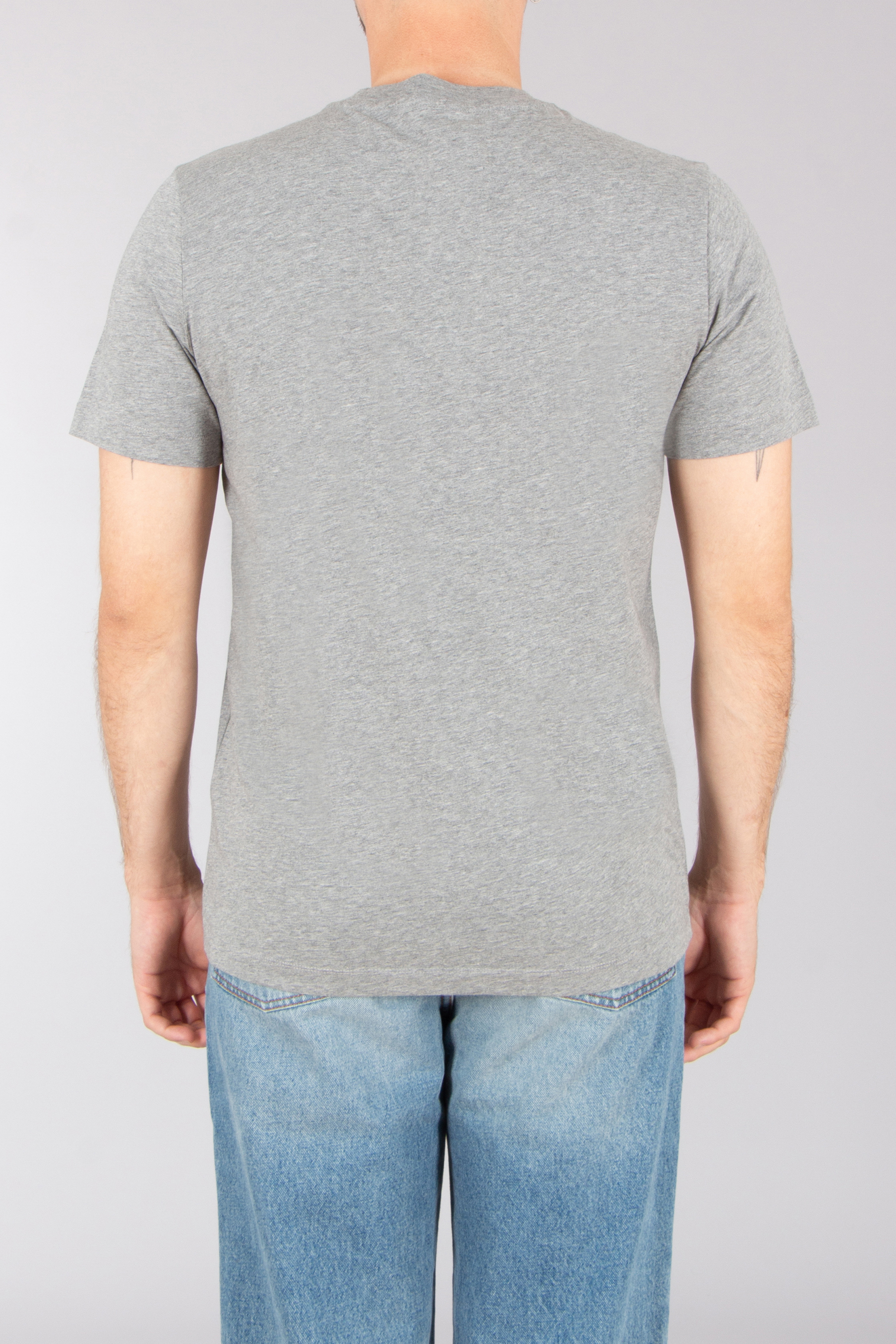 Bekleidung, T-shirt
