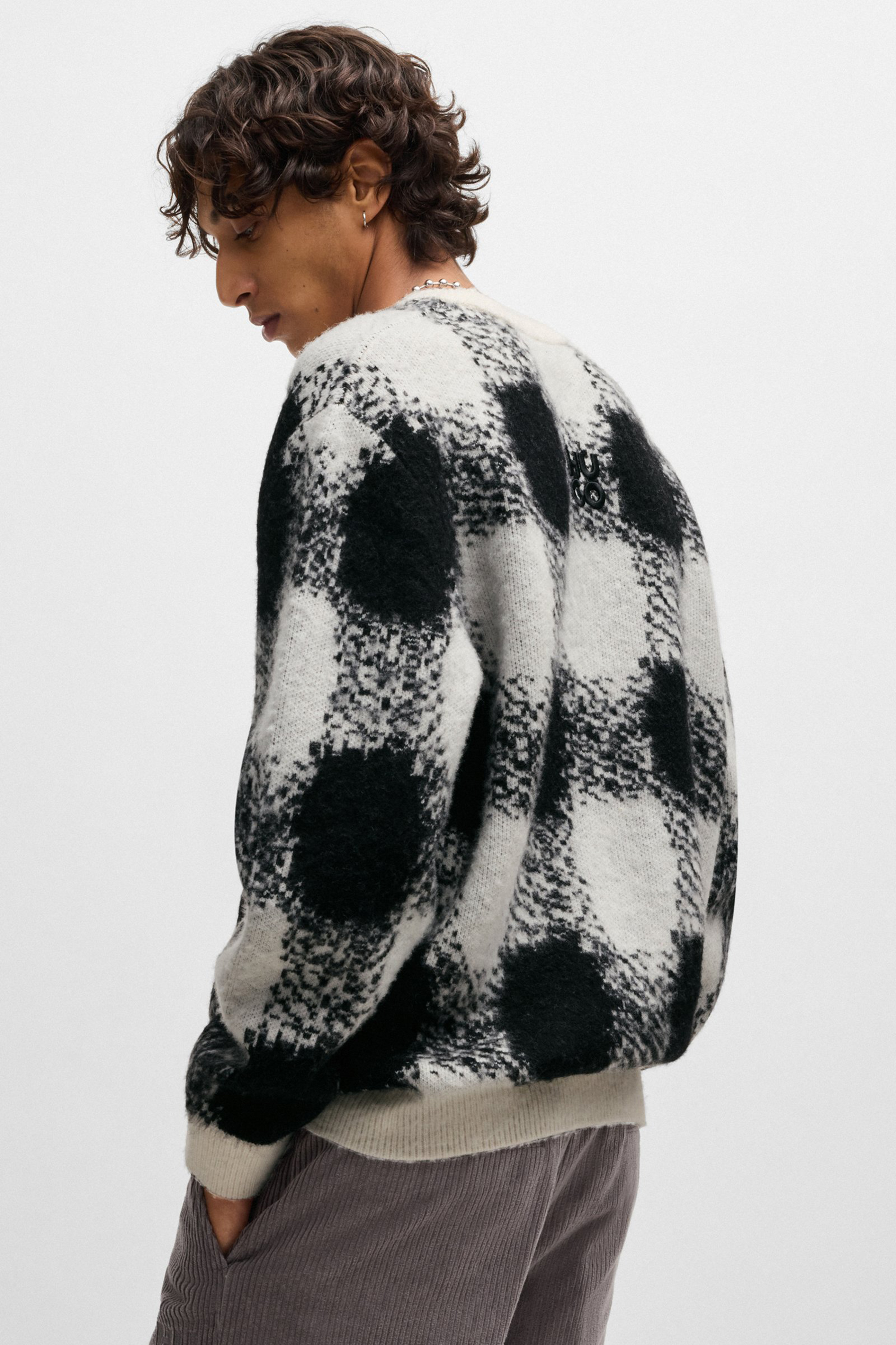 HUGO Oversized Checked Jacquard Knit Sweater Shequer HUGO Oversized Checked Jacquard Knit Sweater Shequer
