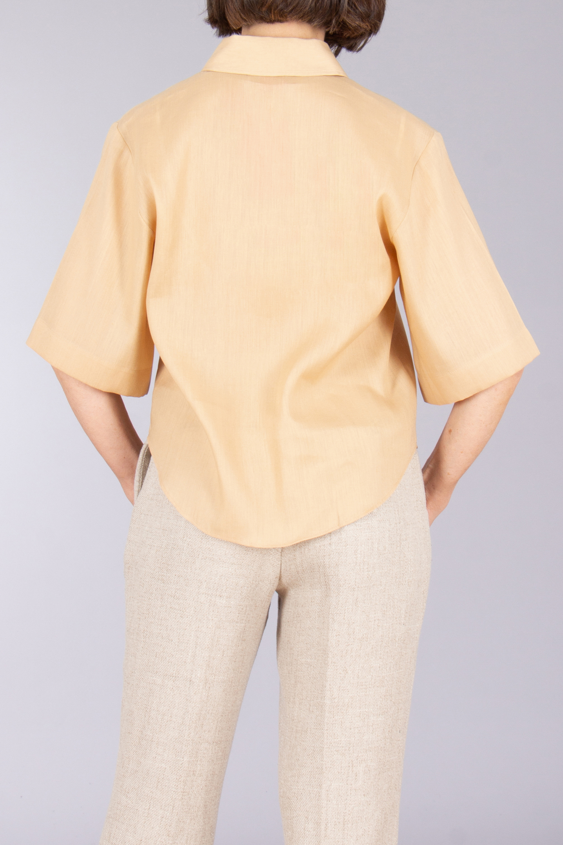 HUGO Relaxed Fit Linen-Lyocell Blend Short-Sleeve Blouse Evona Bluse, Inneneinrichtung, Leinen, Person, Hemd