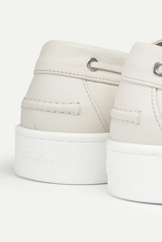 AURÉLIEN Ivory Grain Boat Sneakers