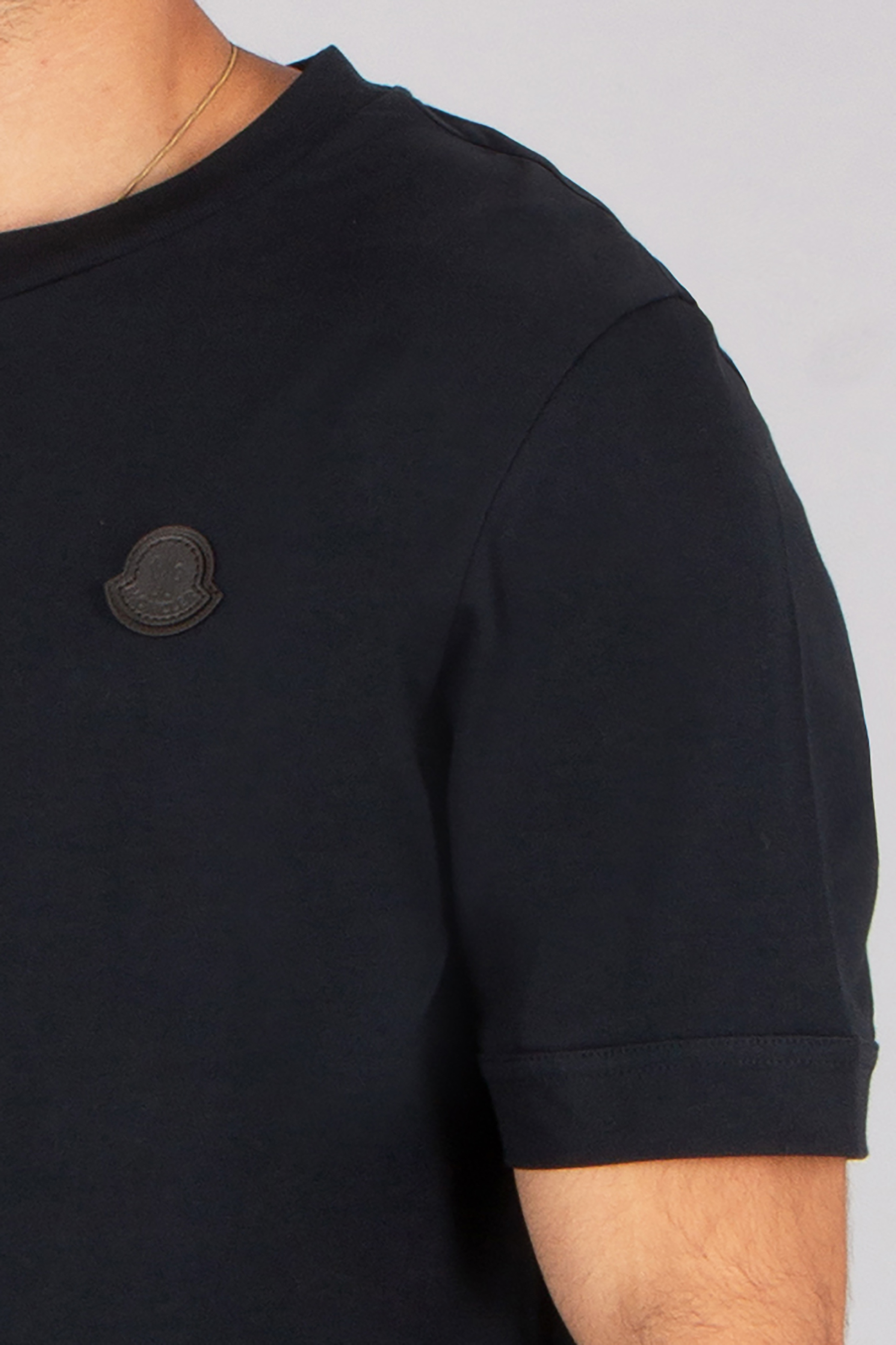 MONCLER Loose Fit Organic Cotton Jersey T-Shirt T-shirt, Ärmel, Langer Ärmel, Mann, Person