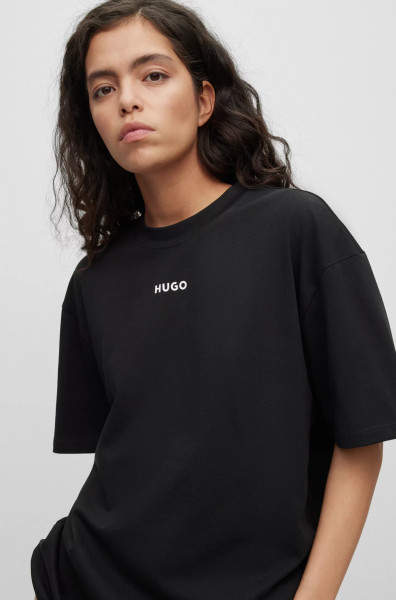 HUGO T-Shirt With Contrast Logo